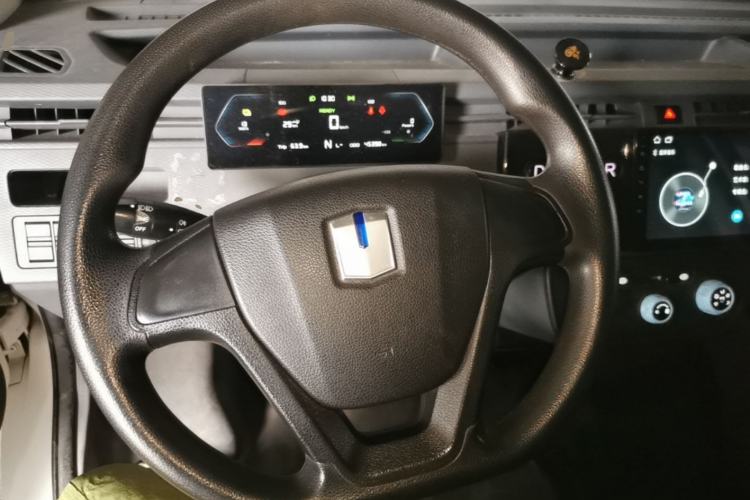Used Farizon Xingxiang V 2023 V6E Zhonghang Lithium Battery 38.64kWh Value Edition Steering Wheel