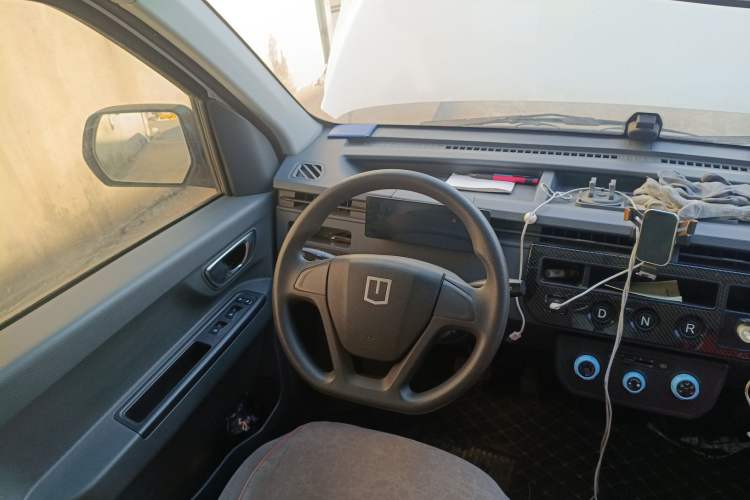 Used Farizon Xingxiang V 2023 V6E Guoxuan Hi-Tech 41.93 kWh Value Edition Steering Wheel