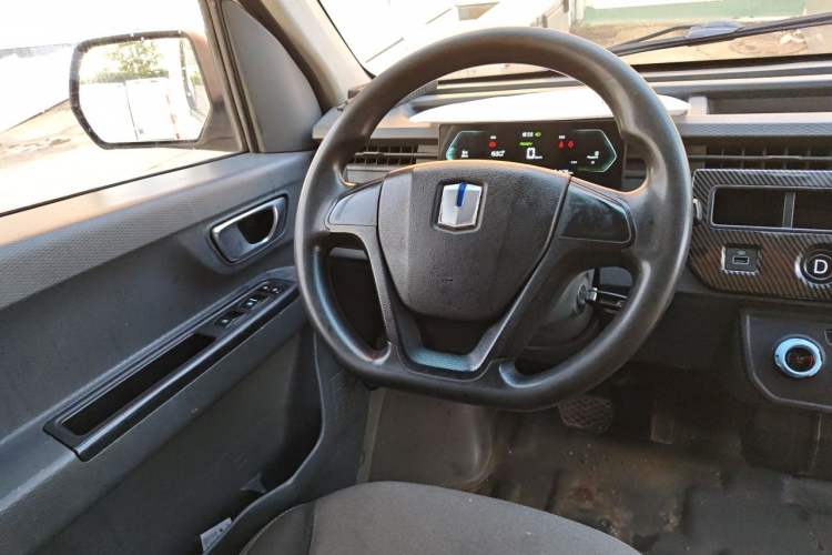 Used Farizon Xingxiang V 2023 V6E PLUS Evey Lithium Energy 41.86kWh Value Edition Steering Wheel