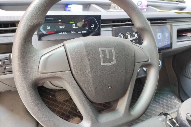 Used Farizon Xingxiang V 2023 V6E Guoxuan 41.93 kWh Feature Edition JHC6480BEV51 Steering Wheel