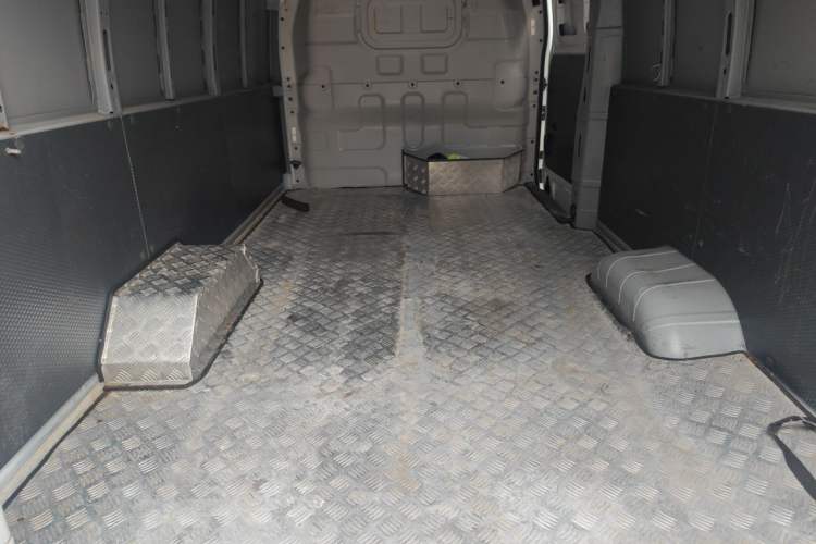 Used Farizon Xingxiang V 2023 V6E Ningde Times 41.86kWh Value Edition Trunk