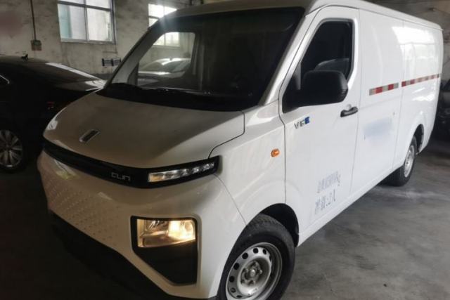 Used Farizon Xingxiang V 2023 V6E Zhonghang Lithium Battery 38.64kWh Value Edition
