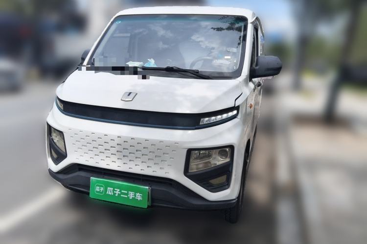 Farizon Xingxiang V 2023 V6E Guoxuan Hi-Tech 41.93 kWh Deluxe Edition مستعملة Guazi used car, China used car export, Used car for sale, Used  cars, Cheapest cars for sale