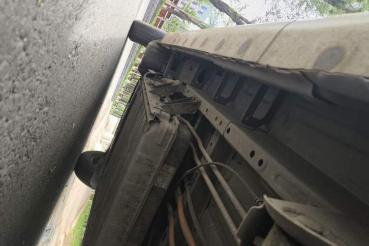 Used Farizon Xingxiang V 2023 V6E Ningde Times 41.86kWh Value Edition Chassis Rear Left