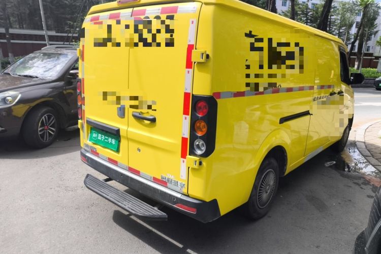 Used Farizon Xingxiang V 2023 V6E Ningde Times 41.86kWh Value Edition Rear Right 45 Deg