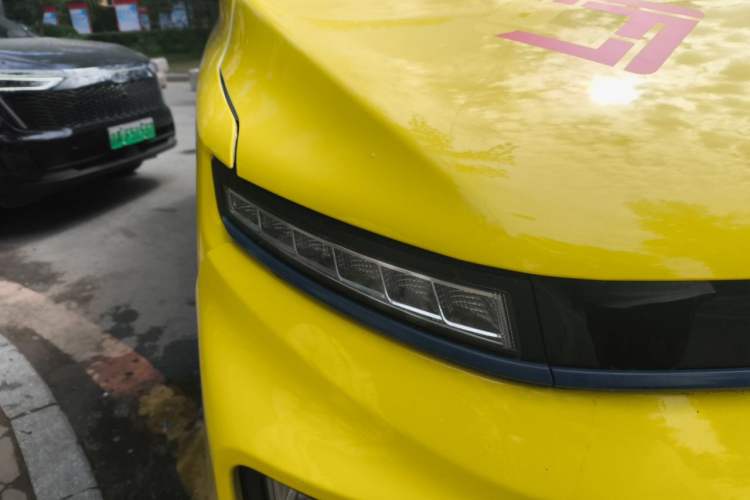 Used Farizon Xingxiang V 2023 V6E Ningde Times 41.86kWh Value Edition Right Front Headlight