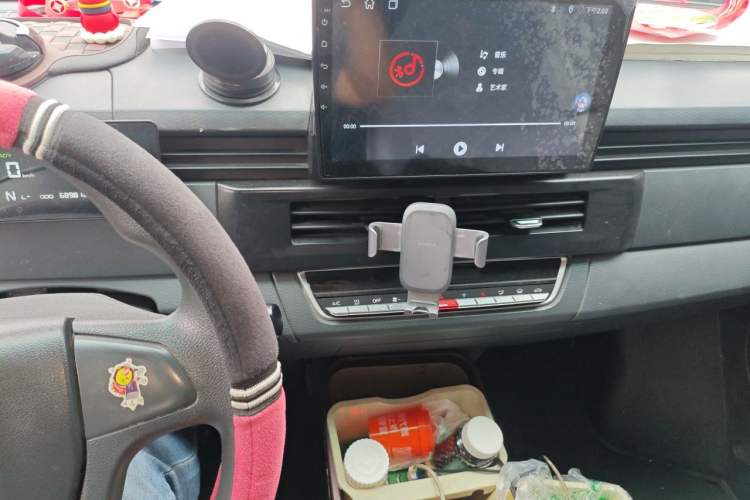 Used Farizon Xingxiang V 2024 Star Enjoy V6E Feature Edition Zhixin 46.08 kWh Audio And AC Panel