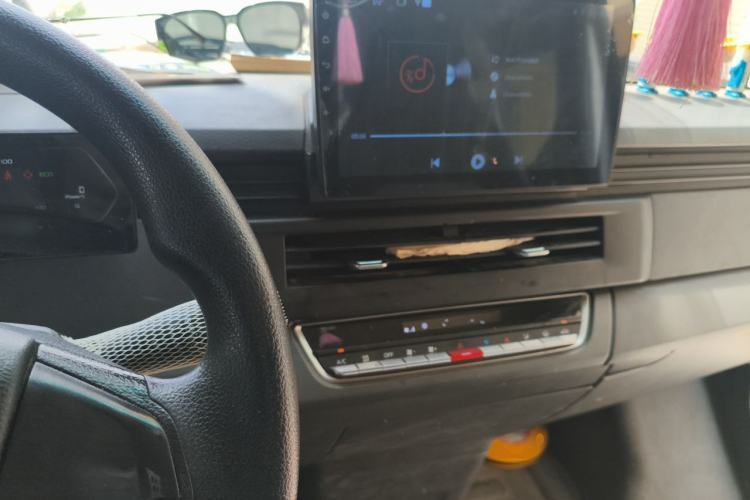 Used Farizon Xingxiang V 2024 Star Enjoy V6E Feature Edition Zhixin 46.08 kWh Center Console