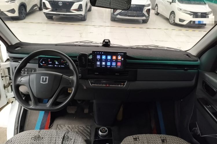 Used Farizon Xingxiang V 2024 Star Enjoy V6E Feature Edition Zhixin 46.08 kWh Center Console