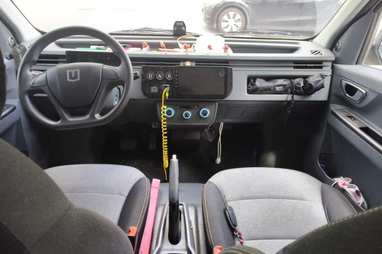 Used Farizon Xingxiang V 2024 Star Enjoy V6E Feature Edition Zhixin 46.08 kWh Center Console