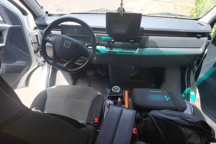 Used Farizon Xingxiang V 2024 Star Enjoy V6E Feature Edition Zhixin 46.08 kWh Center Console