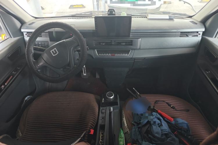 Used Farizon Xingxiang V 2024 Star Enjoy V6E Feature Edition Zhixin 46.08 kWh Center Console