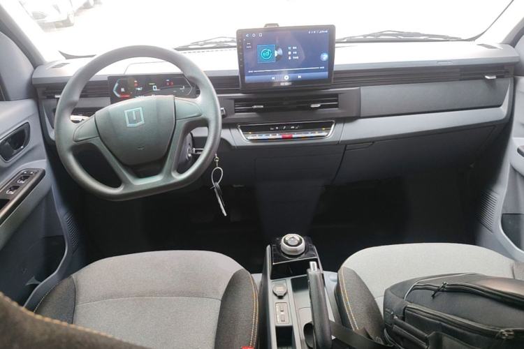 Used Farizon Xingxiang V 2024 Star Enjoy V6E Feature Edition Zhixin 46.08 kWh Center Console