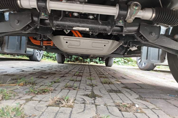 Used Farizon Xingxiang V 2024 Star Enjoy V6E Feature Edition with CATL 41.86 kWh Chassis Front