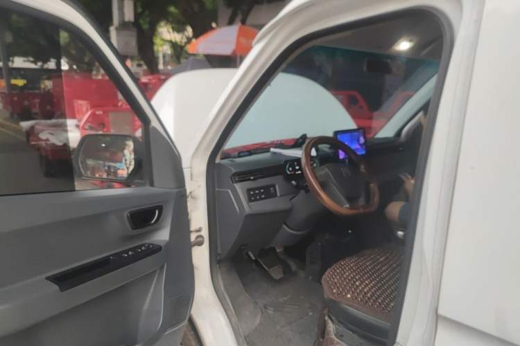 Used Farizon Xingxiang V 2024 Star Enjoy V6E Feature Edition Zhixin 46.08 kWh Driver Seat