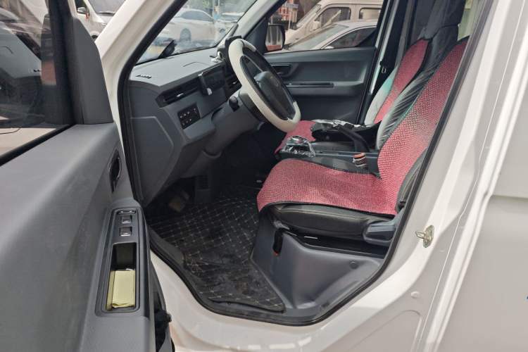 Used Farizon Xingxiang V 2024 Star Enjoy V6E Feature Edition Zhixin 46.08 kWh Driver Seat