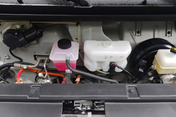 Used Farizon Xingxiang V 2024 Star Enjoy V6E Feature Edition Zhixin 46.08 kWh Engine Bay