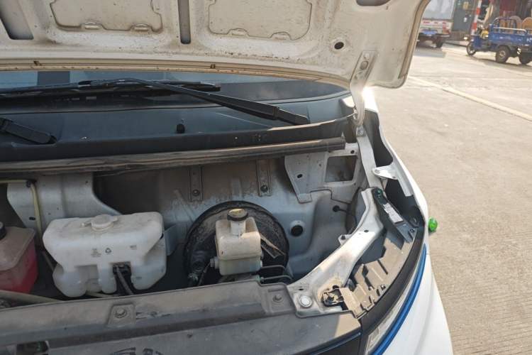 Used Farizon Xingxiang V 2024 Star Enjoy V6E Feature Edition with CATL 41.86 kWh Engine Bay Left