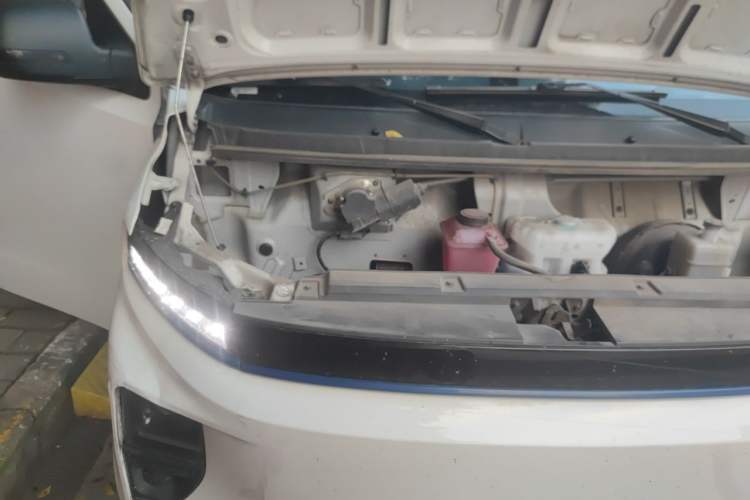 Used Farizon Xingxiang V 2024 Star Enjoy V6E Feature Edition Zhixin 46.08 kWh Engine Bay Right