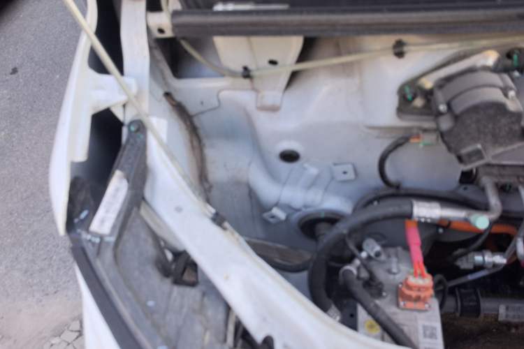 Used Farizon Xingxiang V 2024 Star Enjoy V6E Feature Edition with CATL 41.86 kWh Engine Bay Right