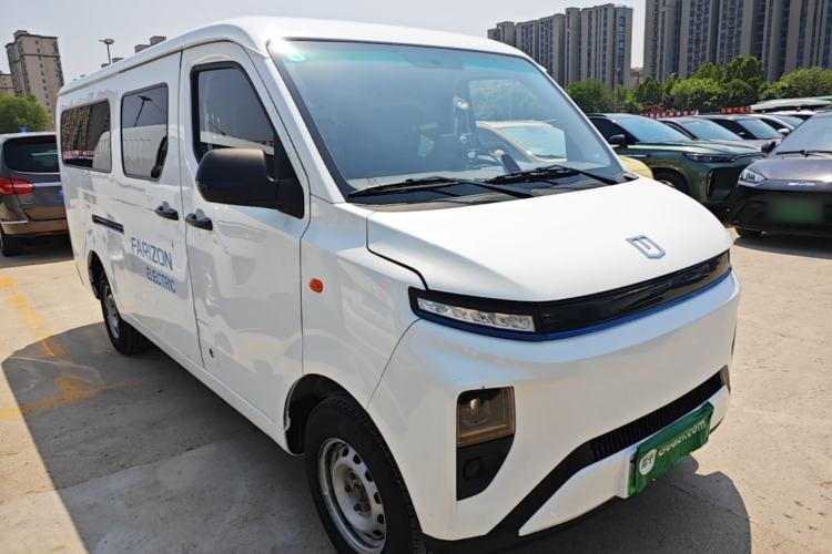 Used Farizon Xingxiang V 2024 Star Enjoy V6E Feature Edition Zhixin 46.08 kWh Exterior 1