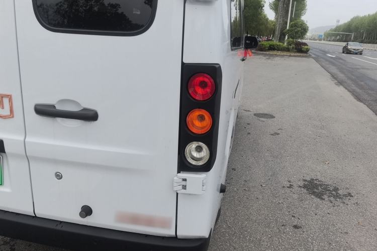 Used Farizon Xingxiang V 2024 Star Enjoy V6E Feature Edition Zhixin 46.08 kWh Exterior 3