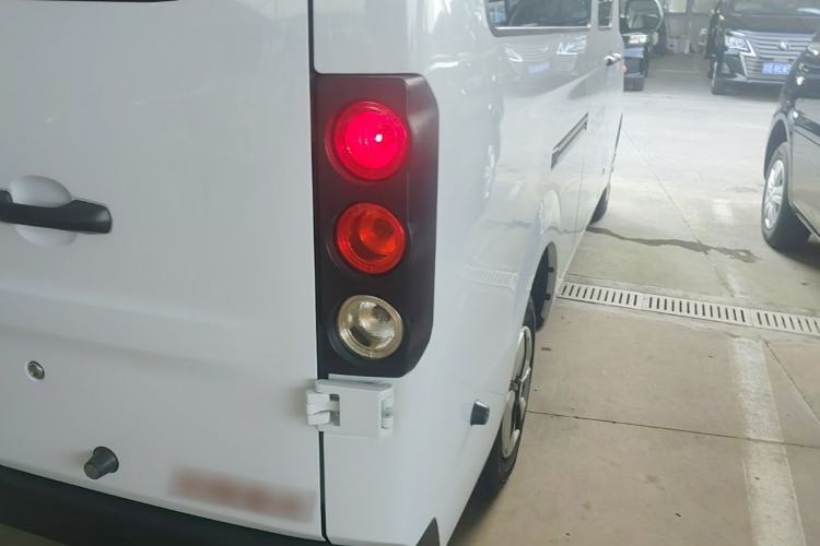 Used Farizon Xingxiang V 2024 Star Enjoy V6E Feature Edition Zhixin 46.08 kWh Exterior 3