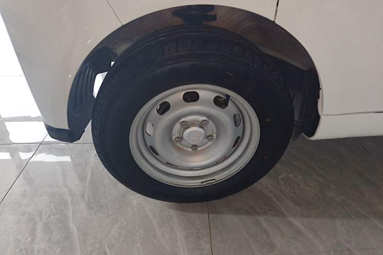Used Farizon Xingxiang V 2024 Star Enjoy V7E 48.38 kWh Exterior 4