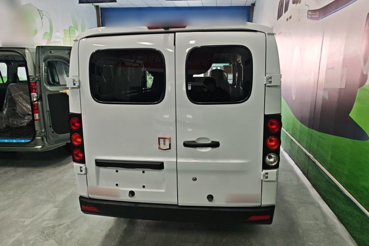 Used Farizon Xingxiang V 2024 Star Enjoy V6E Feature Edition Xuanwu 41.055 kWh Exterior 4