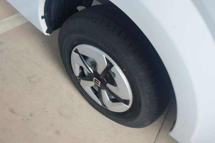 Used Farizon Xingxiang V 2024 Star Enjoy V6E Feature Edition Zhixin 46.08 kWh Exterior 5