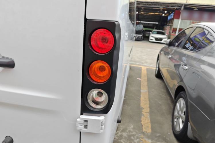 Used Farizon Xingxiang V 2024 Star Enjoy V6E Feature Edition Zhixin 46.08 kWh Exterior 6