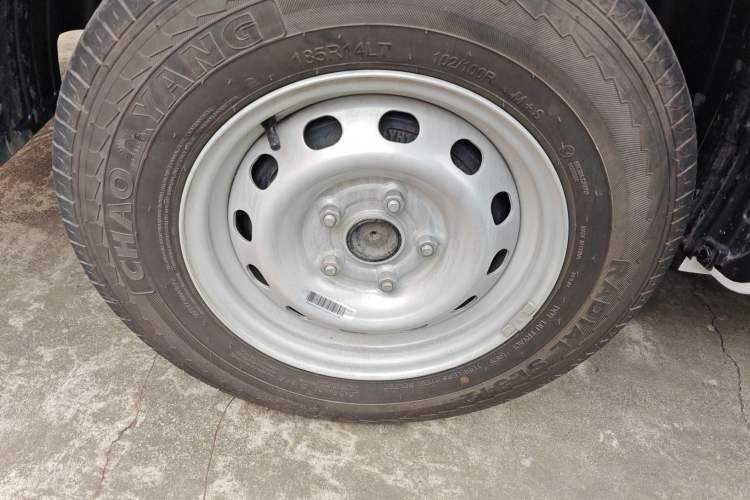 Used Farizon Xingxiang V 2024 Star Enjoy V6E Feature Edition Zhixin 46.08 kWh Exterior 8