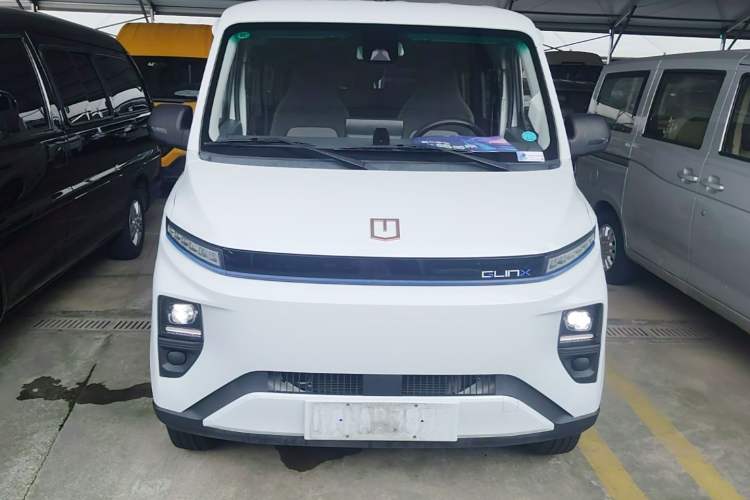 Used Farizon Xingxiang V 2024 Star Enjoy V6E Feature Edition Zhixin 46.08 kWh Front