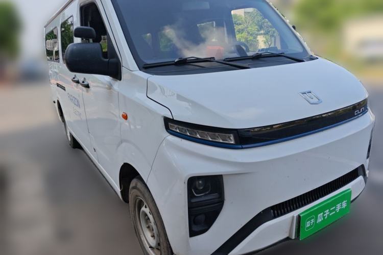Used Farizon Xingxiang V 2024 Star Enjoy V6E Feature Edition with CATL 41.86 kWh Front Right 45 Deg