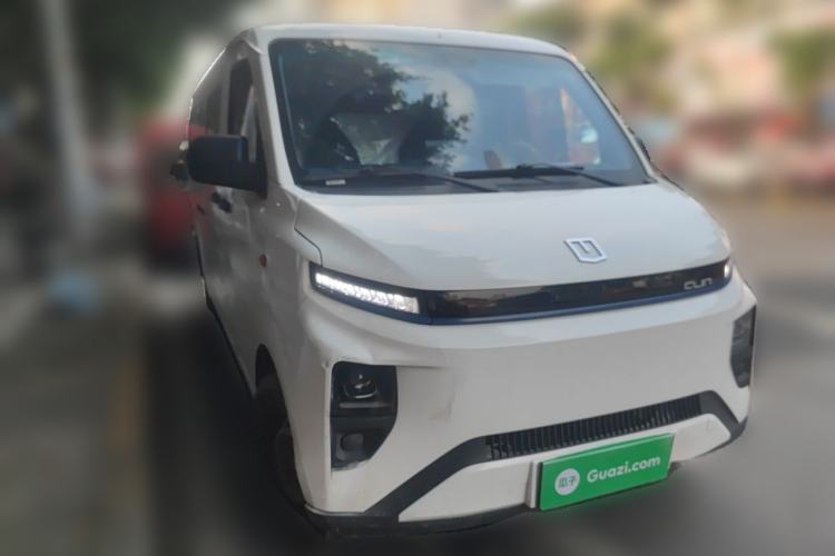Used Farizon Xingxiang V 2024 Star Enjoy V6E Feature Edition Zhixin 46.08 kWh Front Right 45 Deg