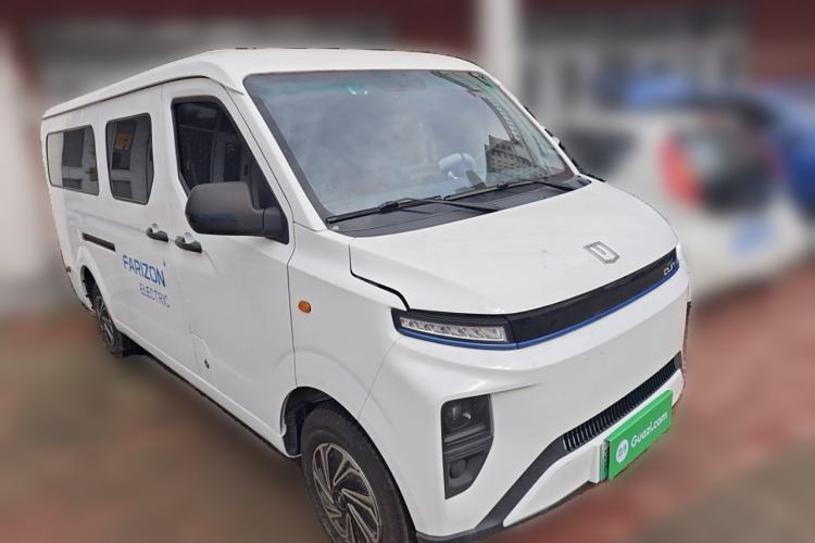 Used Farizon Xingxiang V 2024 Star Enjoy V6E Feature Edition Zhixin 46.08 kWh Front Right 45 Deg