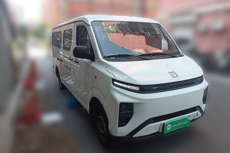 Used Farizon Xingxiang V 2024 Star Enjoy V6E Feature Edition Zhixin 46.08 kWh Front Right 45 Deg