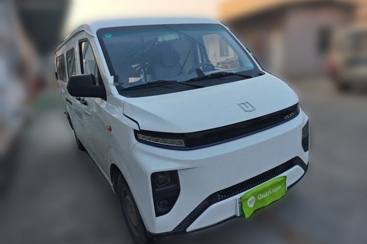 Used Farizon Xingxiang V 2024 Star Enjoy V6E Feature Edition Zhixin 46.08 kWh Front Right 45 Deg