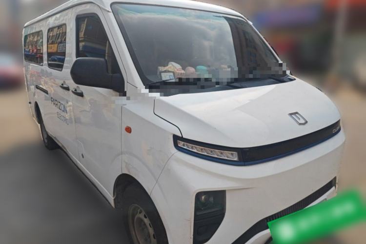 Used Farizon Xingxiang V 2024 Star Enjoy V6E Feature Edition with CATL 41.86 kWh Front Right 45 Deg
