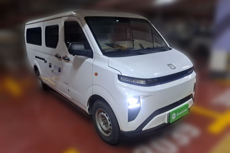 Used Farizon Xingxiang V 2024 Star Enjoy V6E Feature Edition Zhixin 46.08 kWh Front Right 45 Deg