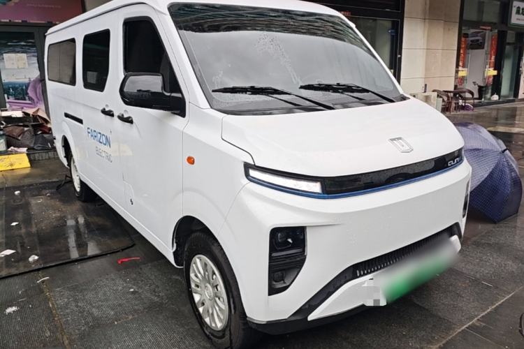 Used Farizon Xingxiang V 2024 Star Enjoy V6E Feature Edition Zhixin 46.08 kWh Front Right 45 Deg
