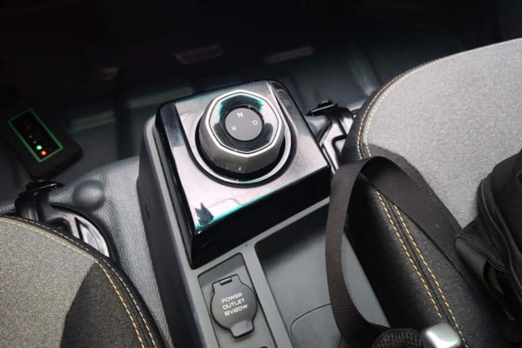Used Farizon Xingxiang V 2024 Star Enjoy V6E Feature Edition Zhixin 46.08 kWh Gear Lever