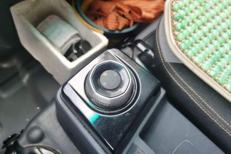 Used Farizon Xingxiang V 2024 Star Enjoy V7E 38.7 kWh Gear Lever