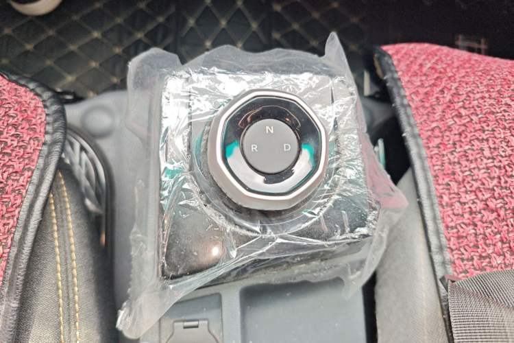 Used Farizon Xingxiang V 2024 Star Enjoy V6E Feature Edition Zhixin 46.08 kWh Gear Lever