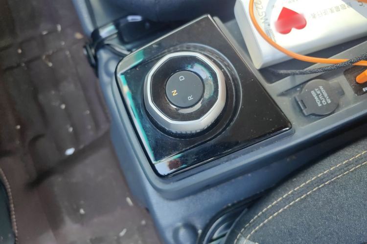 Used Farizon Xingxiang V 2024 Star Enjoy V6E Feature Edition Zhixin 46.08 kWh Gear Lever