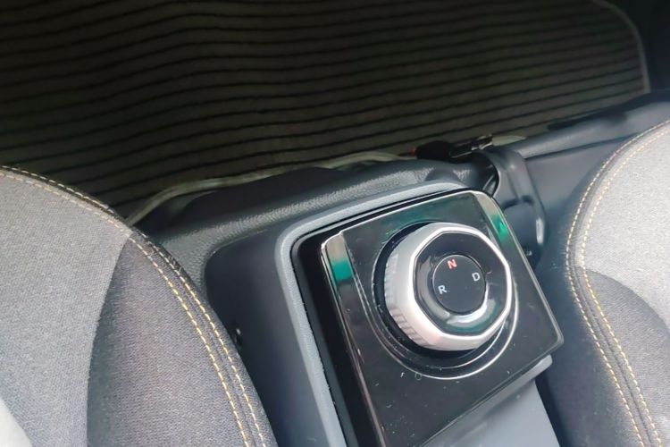 Used Farizon Xingxiang V 2024 Star Enjoy V6E Feature Edition Zhixin 46.08 kWh Gear Lever