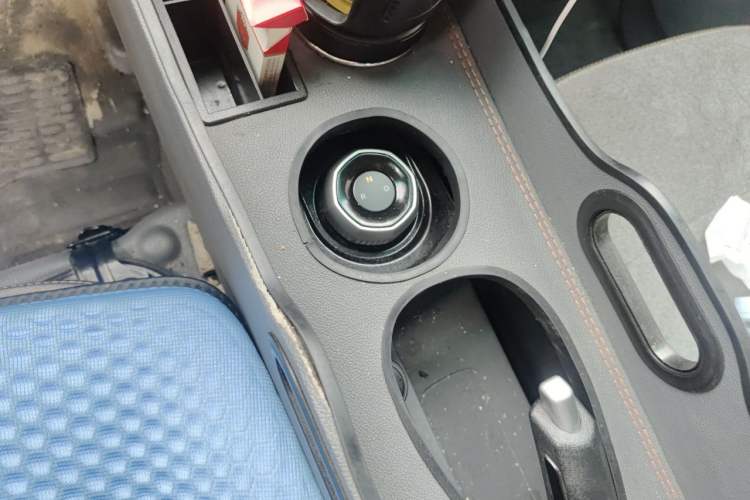 Used Farizon Xingxiang V 2024 Star Enjoy V6E Feature Edition Zhixin 46.08 kWh Gear Lever