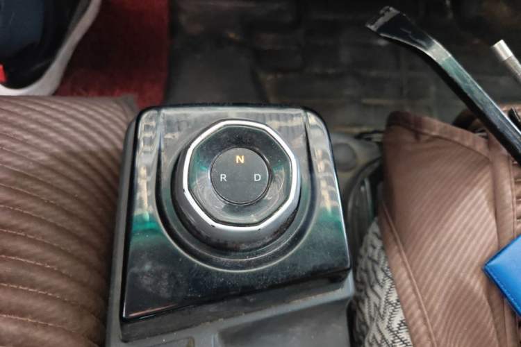Used Farizon Xingxiang V 2024 Star Enjoy V6E Feature Edition Zhixin 46.08 kWh Gear Lever