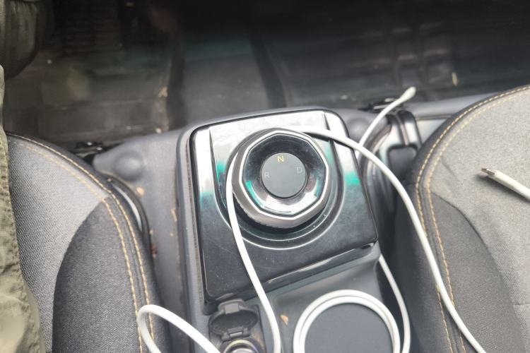 Used Farizon Xingxiang V 2024 Star Enjoy V6E Feature Edition Xuanwu 41.055 kWh Gear Lever