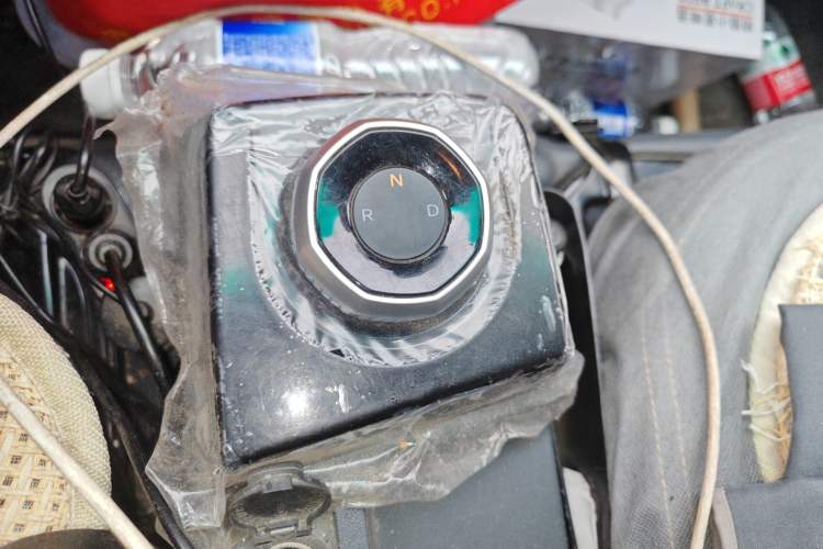 Used Farizon Xingxiang V 2024 Star Enjoy V6E Feature Edition Zhixin 46.08 kWh Gear Lever